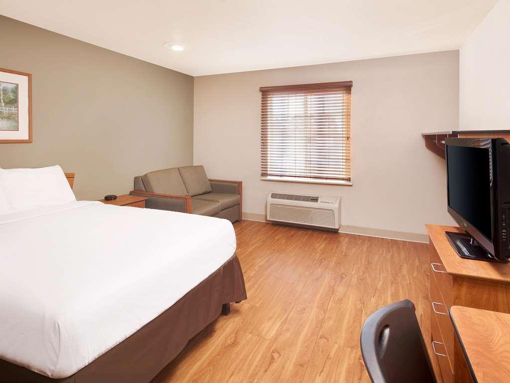 Extended Stay America Select Suites - Charleston - Ashley Phosphate Rd Hanahan Room photo