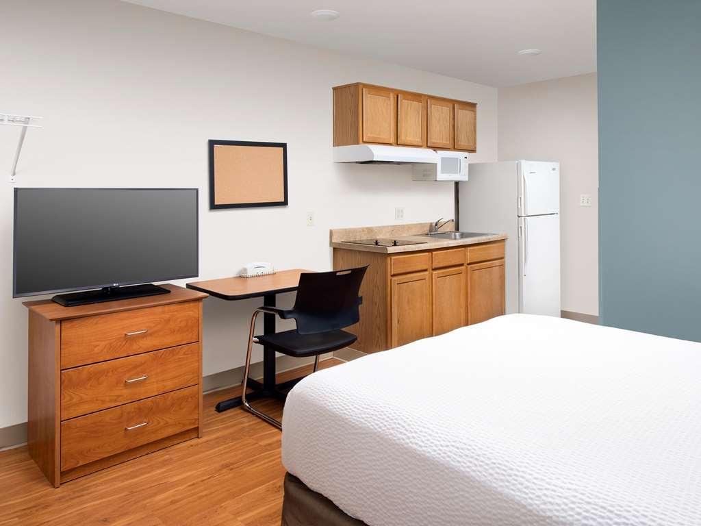 Extended Stay America Select Suites - Charleston - Ashley Phosphate Rd Hanahan Room photo