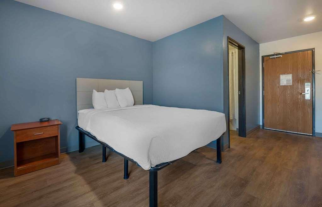 Extended Stay America Select Suites - Charleston - Ashley Phosphate Rd Hanahan Room photo